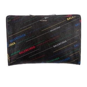 AUTHENTIC BALENCIAGA logo clutch comes with original tags & dust bag